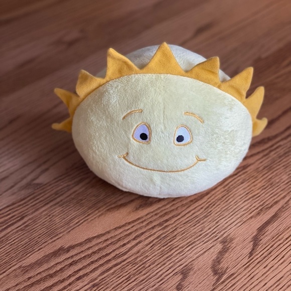 🎈🎈🎈Thinkfun  “Hello Sunshine” Smiling Sun Plush Doll Stuffed Toy - Picture 1 of 6